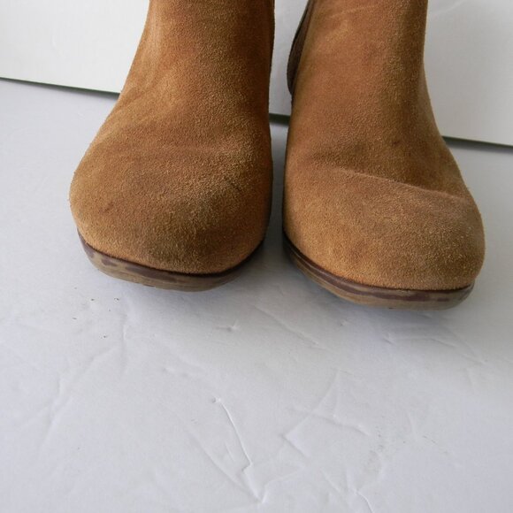 Jack Rogers WM'S Liddy Suede Leather Ankle Bootie Brown 7M Scalloped Pull On - Picture 4 of 8
